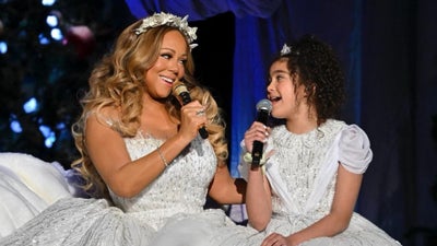 Mariah Carey And Her Daughter Monroe Perform The Sweetest Duet