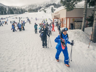 EDGE Outdoors Is Bringing Black Women To The Slopes To Diversify Snow Sports