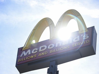 McDonald’s Temporarily Closes Its Offices As Employees Brace Themselves For Mass Layoffs