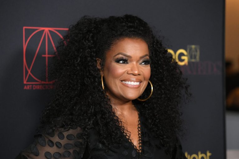 Yvette Nicole Brown Sees “Act Your Age” As The New “Golden Girls”