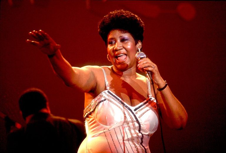 Jury Decides To Respect Aretha Franklin’s Apparent Wishes, Rules Handwritten Document Found In Couch Is Valid Will