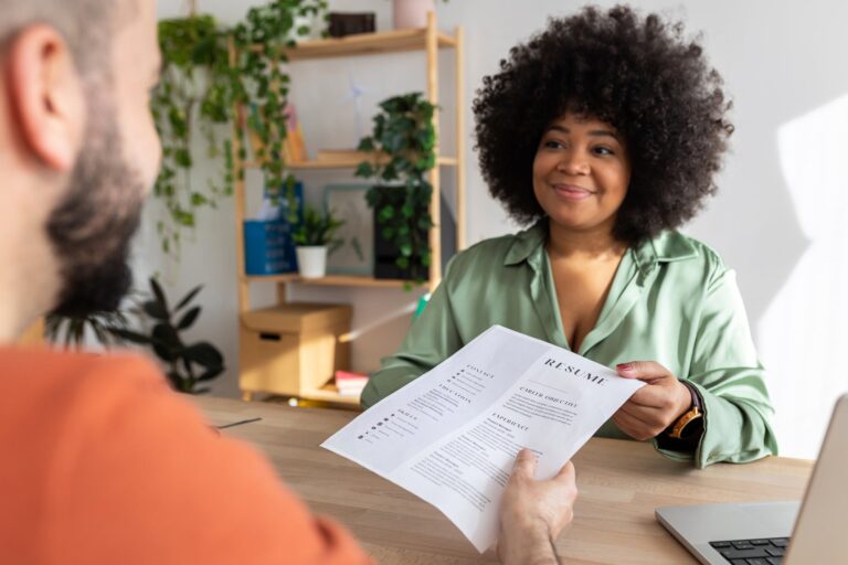 How To Command The Room (And Calm Your Anxiety) In An Interview To Land The Job