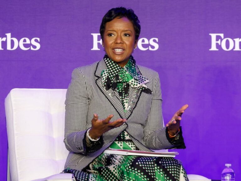 From Chicago’s South Side To Corporate Trailblazer: Mellody Hobson’s Path Of Resilience and Leadership