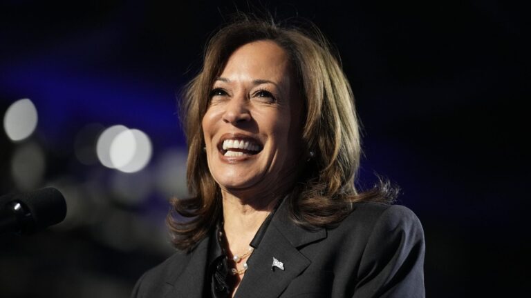 8 Times Kamala Harris Gave Us Beauty Inspiration